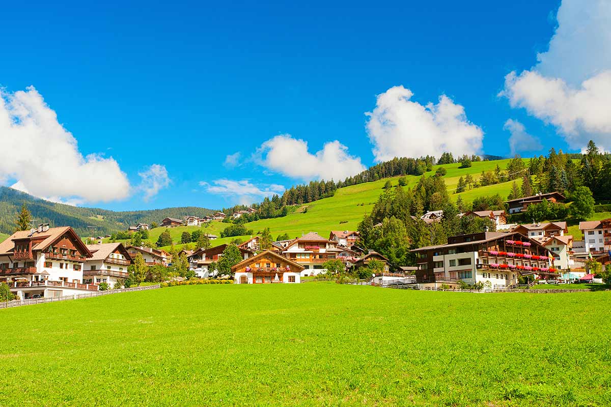 Blick St. Vigil in Enneberg