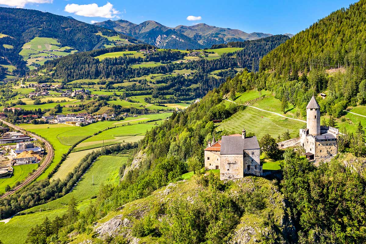 Schloss Sprechenstein